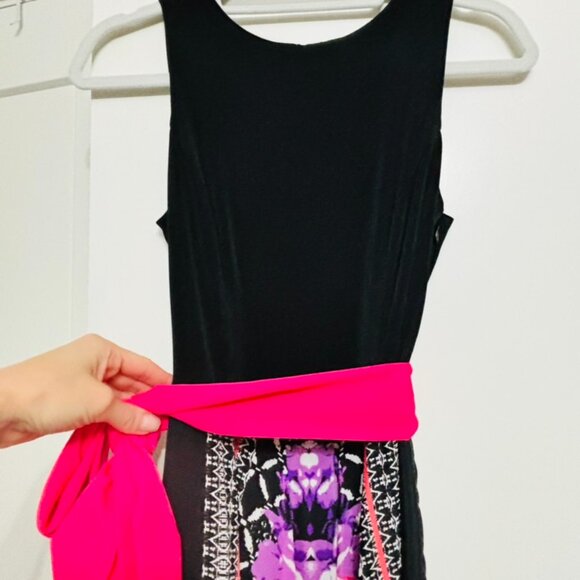 Eliza J Scarf Print Handkerchief Maxi Dress Black & Pink print - Size 2 - Picture 4 of 7